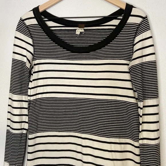 We The Free Stripe Long Sleeve Shirt Dress Size Small Black & White Urban - Picture 3 of 6